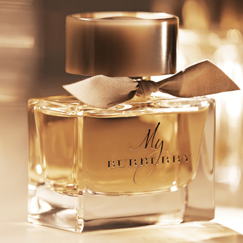 My Burberry EDP là biểu tượng tinh tế của thương hiệu Burberry, mang trong mình hơi thở hiện đại và thanh lịch của London